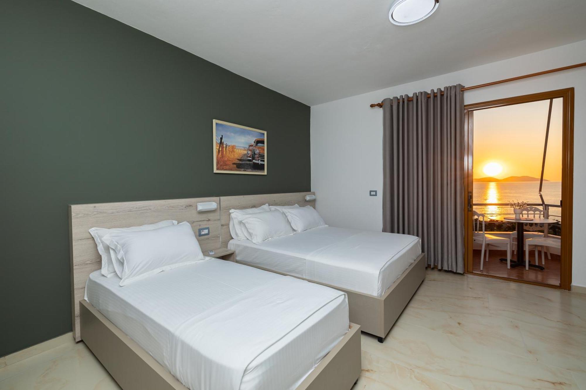 Hotel Idi Vlorë Exteriör bild