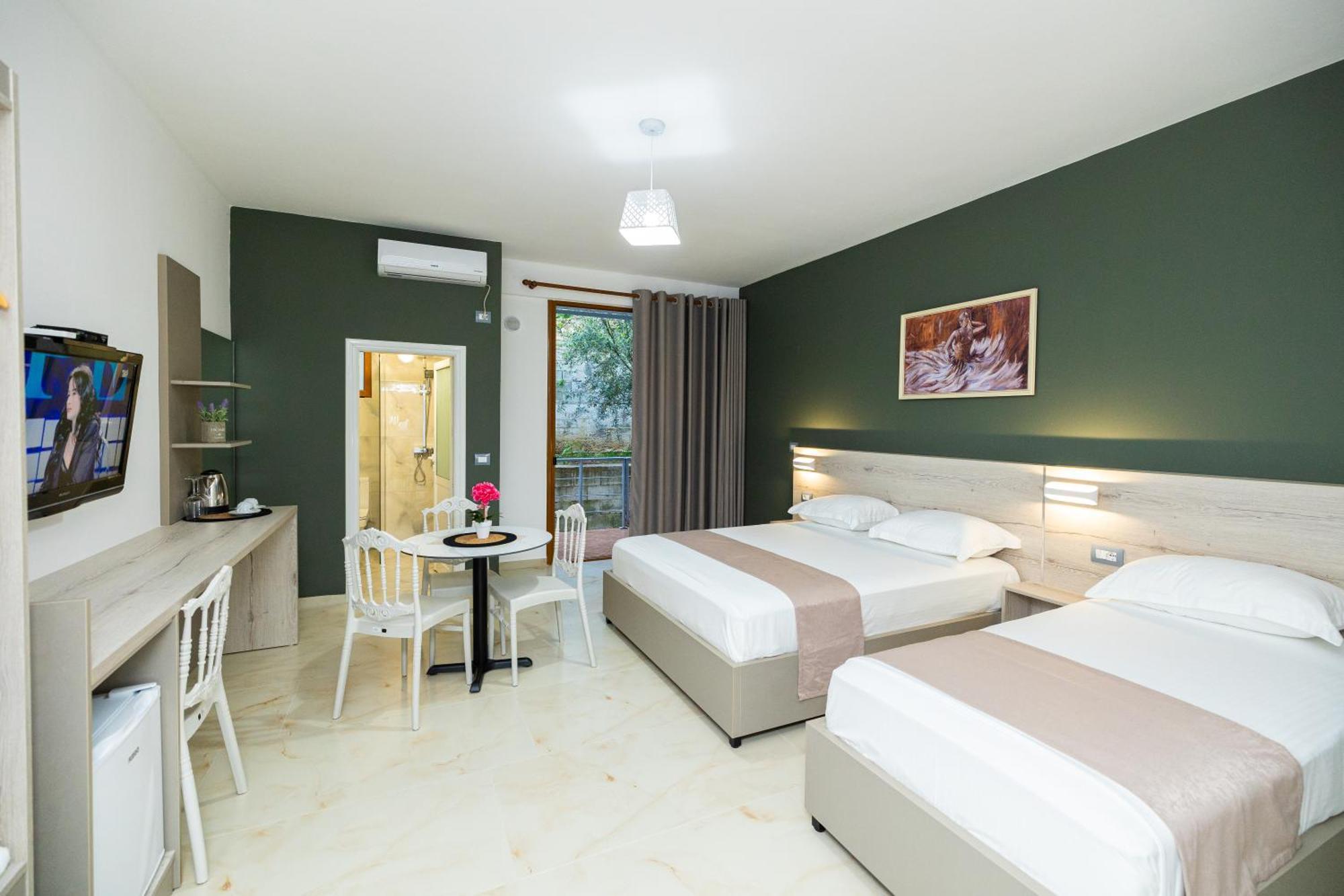 Hotel Idi Vlorë Exteriör bild